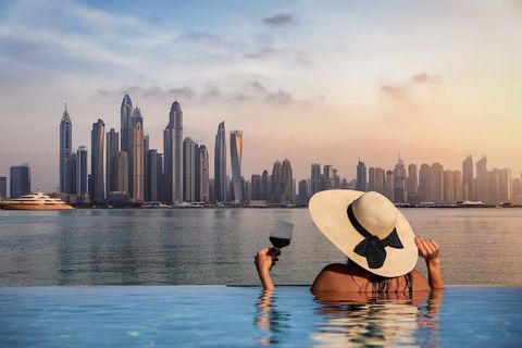 Discover Dubai Hotel Features and Amenities for Comfortable and Relaxing Travel Experiences